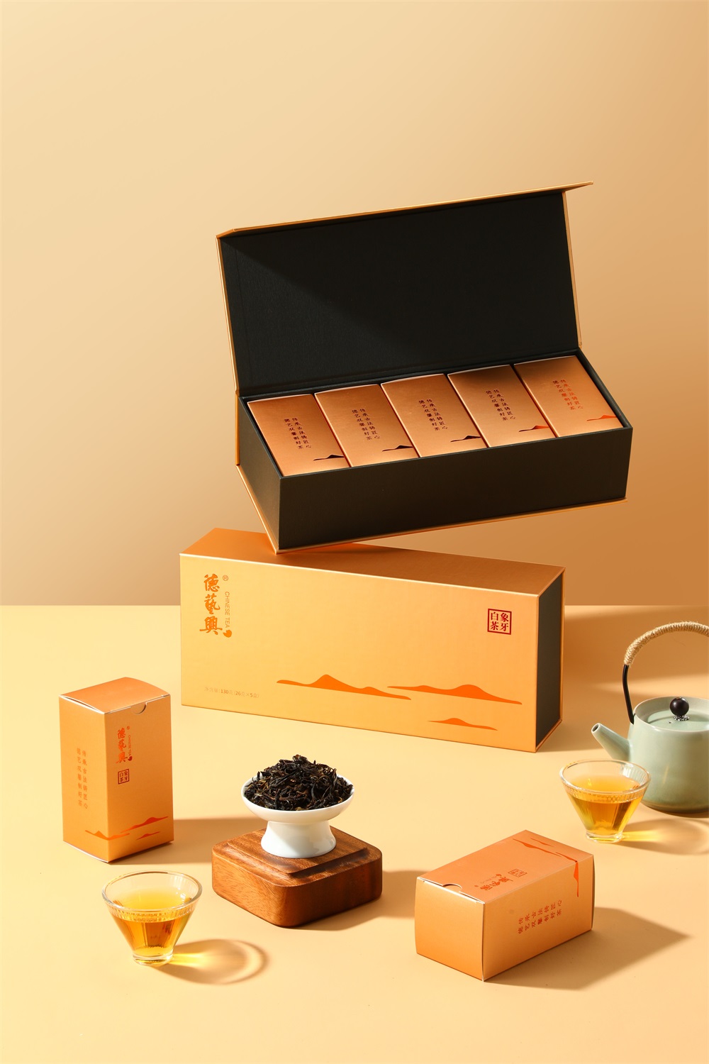 茶叶礼盒（白茶） 398元